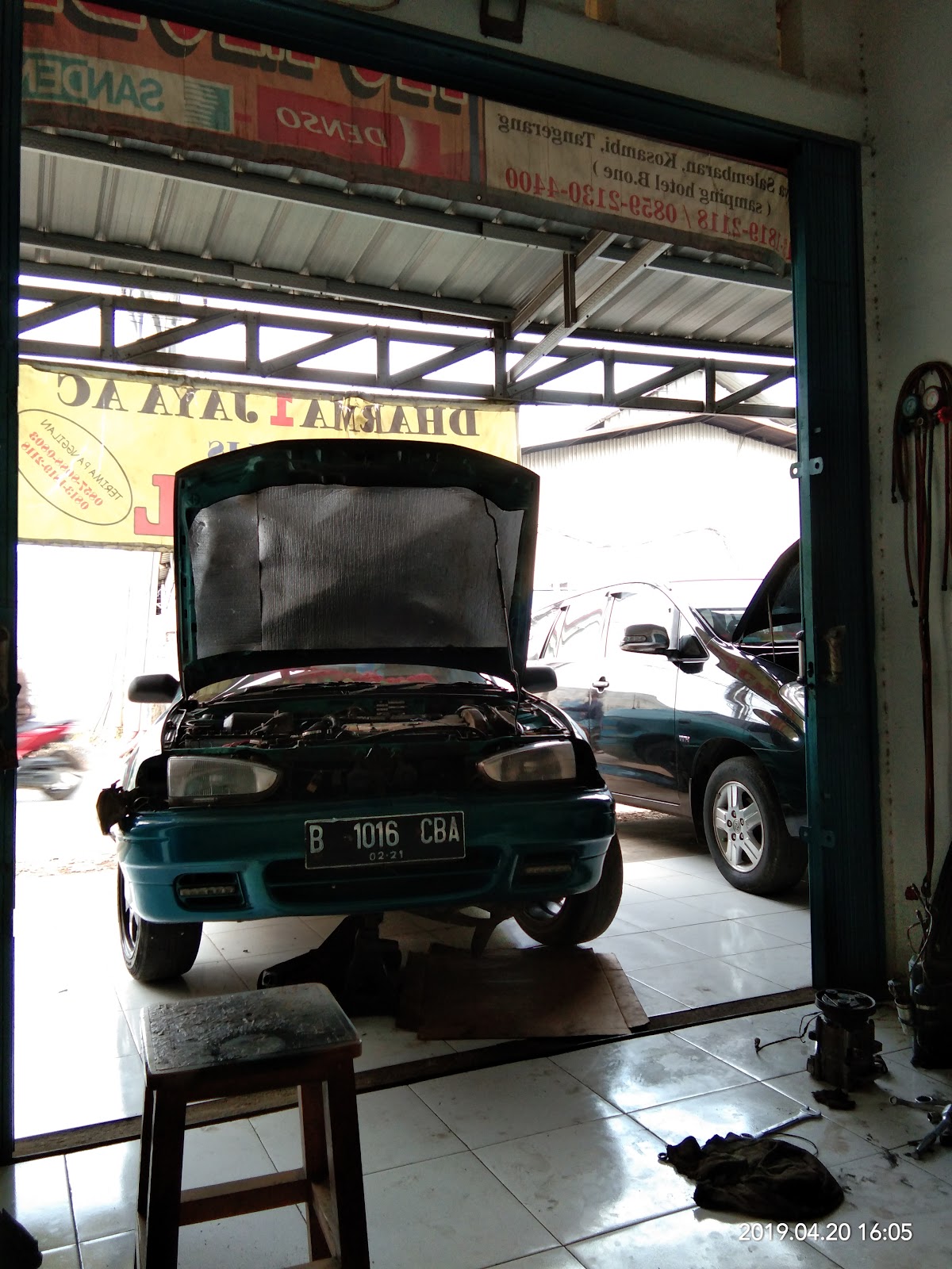 Service Kompresor AC Mobil